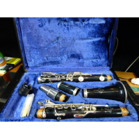 <p>Very popular student model clarinet.</p><p>Made in Germany.</p><p>Material: ABS resin</p><p></p>