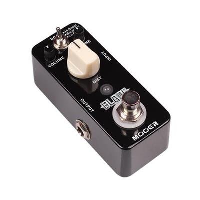 Lovely compact metal distortion pedal by Mooer.