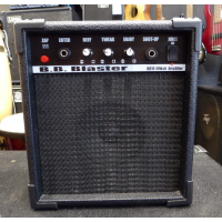 Entry-level guitar amplifier in good condition.&nbsp; Good for beginners.