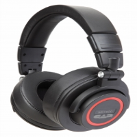<p>Very comfortable closed-back studio monitoring headphones with a great sound!</p><p></p>