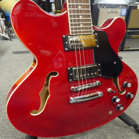 <p>Lovely semi-acoustic with Red gloss finish, c shape neck, Entwistle humbuckers, and more.</p><p>Near mint condition.</p>
