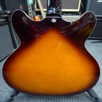 Lovely 335 copy in near mint condition.&nbsp; Great tone and playability.<br />