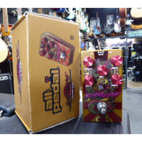 Lovely overdrive pedal in mint condition with box, carry case, and more.<br />