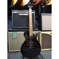 Affordable Les Paul style electric guitar in great condition.<br />