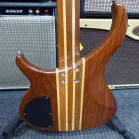 Nice natural wood finish 4-string bass in good condition.<br />