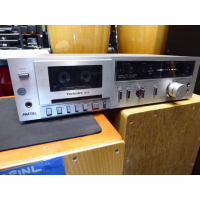 Classic 2-head cassette deck from 1980.<br /><br />2-channel stereo<br /><br />Heads: 1 x record/playback, 1 x erase<br /><br />Motor: electronically controlled<br /><br />Tape Type: type I, CrO2, Metal<br /><br />Noise Reduction: B<br /><br /><br />