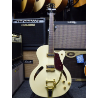 <p>Lovely semi-acoustic guitar in excellent condition.</p><p>A Wilkinson roller bridge and a Bigsby style tremolo system has been fitted.</p>