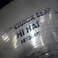 Quality 14" hi hats.&nbsp; No cracks or keyhole.