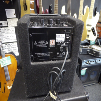 Lovely little bass guitar amplifier in great condition.&nbsp; Perfect for beginners.