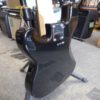 <p>Decent entry-level short-scale bass in excellent condition.</p><p>Includes bag and strap.</p>