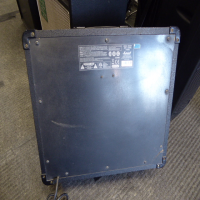 Awesome 30 watt multi-effects guitar amplifier in great condition.