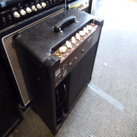 <p>Compact 15 watt/1 watt valve guitar amplifier in excellent condition.</p>