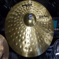 <p>5-Piece drum kit with double-ended lugs, quality snare drum, cymbals, full set of hard cases, and more.</p><p>Great condition.</p>