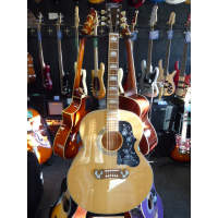 Awesome jumbo acoustic guitar in great condition with original Tokai padded bag.