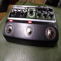 <p style="margin:0in;font-family:Calibri;font-size:11.0pt;">Authentically
recreates the sound and behaviour of the legendary Roland RE-201 Space Echo</p><p style="margin:0in;font-family:Calibri;font-size:11.0pt;"></p><p style="margin:0in;font-family:Calibri;font-size:11.0pt;">Classic multi-head
tape echo sound with expanded delay time</p><p style="margin:0in;font-family:Calibri;font-size:11.0pt;"></p><p style="margin:0in;font-family:Calibri;font-size:11.0pt;">Original three-head
configuration plus additional tape head for 12 unique echo combinations</p><p style="margin:0in;font-family:Calibri;font-size:11.0pt;"></p><p style="margin:0in;font-family:Calibri;font-size:11.0pt;">Independent stereo
reverb section with original spring reverb type plus hall, plate, room, and
ambience</p><p style="margin:0in;font-family:Calibri;font-size:11.0pt;"></p><p style="margin:0in;font-family:Calibri;font-size:11.0pt;">Saturation control
for adding magnetic tape compression and preamp coloration</p><p style="margin:0in;font-family:Calibri;font-size:11.0pt;"></p><p style="margin:0in;font-family:Calibri;font-size:11.0pt;">Wow &amp; Flutter
control for introducing varying levels of natural tape modulation</p><p style="margin:0in;font-family:Calibri;font-size:11.0pt;"></p><p style="margin:0in;font-family:Calibri;font-size:11.0pt;">Choose between new
and aged tape conditions</p><p style="margin:0in;font-family:Calibri;font-size:11.0pt;"></p><p style="margin:0in;font-family:Calibri;font-size:11.0pt;">Selectable input
modes for optimum performance with instruments and line-level gear</p><p style="margin:0in;font-family:Calibri;font-size:11.0pt;"></p><p style="margin:0in;font-family:Calibri;font-size:11.0pt;">Warp and Twist
effects with footswitch control</p><p style="margin:0in;font-family:Calibri;font-size:11.0pt;"></p><p style="margin:0in;font-family:Calibri;font-size:11.0pt;">Select between the
unprocessed analog dry signal or the modeled sound of the original Space Echo
preamp</p><p style="margin:0in;font-family:Calibri;font-size:11.0pt;"></p><p style="margin:0in;font-family:Calibri;font-size:11.0pt;">Four onboard
memories plus the current panel settings</p><p style="margin:0in;font-family:Calibri;font-size:11.0pt;"></p><p style="margin:0in;font-family:Calibri;font-size:11.0pt;">Save and select 127
memories via external MIDI program change</p><p style="margin:0in;font-family:Calibri;font-size:11.0pt;"></p><p style="margin:0in;font-family:Calibri;font-size:11.0pt;">Tap tempo and
carryover functions</p><p style="margin:0in;font-family:Calibri;font-size:11.0pt;"></p><p style="margin:0in;font-family:Calibri;font-size:11.0pt;">True stereo input
and output</p><p style="margin:0in;font-family:Calibri;font-size:11.0pt;"></p><p style="margin:0in;font-family:Calibri;font-size:11.0pt;">Expandable control
via external footswitches, an expression pedal, or MIDI</p>