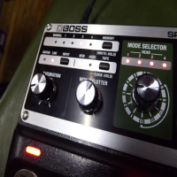 <p style="margin:0in;font-family:Calibri;font-size:11.0pt;">Authentically
recreates the sound and behaviour of the legendary Roland RE-201 Space Echo</p><p style="margin:0in;font-family:Calibri;font-size:11.0pt;"></p><p style="margin:0in;font-family:Calibri;font-size:11.0pt;">Classic multi-head
tape echo sound with expanded delay time</p><p style="margin:0in;font-family:Calibri;font-size:11.0pt;"></p><p style="margin:0in;font-family:Calibri;font-size:11.0pt;">Original three-head
configuration plus additional tape head for 12 unique echo combinations</p><p style="margin:0in;font-family:Calibri;font-size:11.0pt;"></p><p style="margin:0in;font-family:Calibri;font-size:11.0pt;">Independent stereo
reverb section with original spring reverb type plus hall, plate, room, and
ambience</p><p style="margin:0in;font-family:Calibri;font-size:11.0pt;"></p><p style="margin:0in;font-family:Calibri;font-size:11.0pt;">Saturation control
for adding magnetic tape compression and preamp coloration</p><p style="margin:0in;font-family:Calibri;font-size:11.0pt;"></p><p style="margin:0in;font-family:Calibri;font-size:11.0pt;">Wow &amp; Flutter
control for introducing varying levels of natural tape modulation</p><p style="margin:0in;font-family:Calibri;font-size:11.0pt;"></p><p style="margin:0in;font-family:Calibri;font-size:11.0pt;">Choose between new
and aged tape conditions</p><p style="margin:0in;font-family:Calibri;font-size:11.0pt;"></p><p style="margin:0in;font-family:Calibri;font-size:11.0pt;">Selectable input
modes for optimum performance with instruments and line-level gear</p><p style="margin:0in;font-family:Calibri;font-size:11.0pt;"></p><p style="margin:0in;font-family:Calibri;font-size:11.0pt;">Warp and Twist
effects with footswitch control</p><p style="margin:0in;font-family:Calibri;font-size:11.0pt;"></p><p style="margin:0in;font-family:Calibri;font-size:11.0pt;">Select between the
unprocessed analog dry signal or the modeled sound of the original Space Echo
preamp</p><p style="margin:0in;font-family:Calibri;font-size:11.0pt;"></p><p style="margin:0in;font-family:Calibri;font-size:11.0pt;">Four onboard
memories plus the current panel settings</p><p style="margin:0in;font-family:Calibri;font-size:11.0pt;"></p><p style="margin:0in;font-family:Calibri;font-size:11.0pt;">Save and select 127
memories via external MIDI program change</p><p style="margin:0in;font-family:Calibri;font-size:11.0pt;"></p><p style="margin:0in;font-family:Calibri;font-size:11.0pt;">Tap tempo and
carryover functions</p><p style="margin:0in;font-family:Calibri;font-size:11.0pt;"></p><p style="margin:0in;font-family:Calibri;font-size:11.0pt;">True stereo input
and output</p><p style="margin:0in;font-family:Calibri;font-size:11.0pt;"></p><p style="margin:0in;font-family:Calibri;font-size:11.0pt;">Expandable control
via external footswitches, an expression pedal, or MIDI</p>