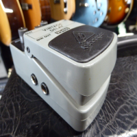 Affordable delay pedal in good condition.