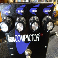 Nice compressor/EQ pedal for bass guitar.&nbsp; Good condition.