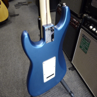 <p>2019 American Performer Stratocaster in Satin Lake Placid Blue finish.&nbsp; Includes padded Fender gig bag.</p><p>Condition: Tiny crack in scratchplate next to the horn screw (barely noticeable), otherwise mint condition.</p>