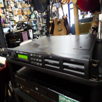 <p>Sound module using Yamaha's AWM2 format.</p><p>Essentially it's an SY85 synth with more than double the polyphony. (64 note)</p><br />