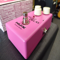 Lovely analog delay pedal in mint condition with original box.
