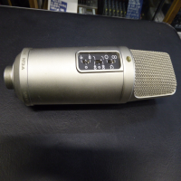 <p>Great wide-diaphragm condenser microphone with polar patterns, bass roll-off and sensitivity controls.</p><p>Highly-regarded within the industry as a very versatile microphone for any project studio.</p><p>Sounds smooth and detailed on vocals. Also great on acoustic instruments.</p><p>Very low noise specs make it an ideal choice for recording in untreated rooms or where external noise is present.</p><p>Excellent condition, with original shockmount and popper stopper.</p>