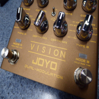 Dual channel modulation pedal in great condition.