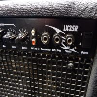 Decent 30 watt guitar amplifier.&nbsp; Great for practice/rehearsals.