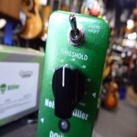 Noise reduction pedal in good condition with box.