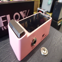Decent tuner pedal in excellent condition with box.