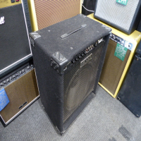 <p>100 watt bass guitar amplifier with wheels.</p><p>Good condition.</p>