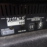 <p>100 watt bass guitar amplifier with wheels.</p><p>Good condition.</p>